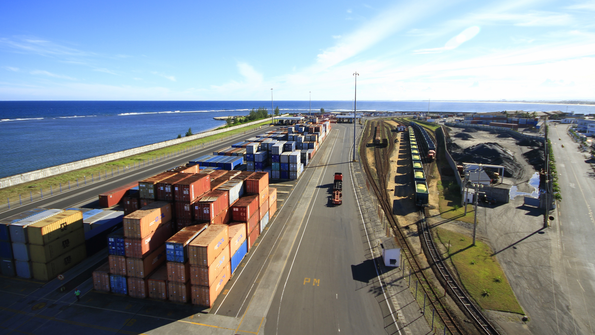 Un Port intermodal qui peut recevoir tout type de marchandises