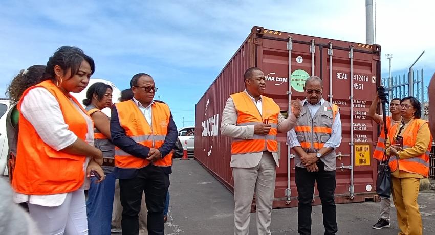 Une forte delegation du MTM et MIC a effectuée une descente à l'intérieur du Port de Toamasina