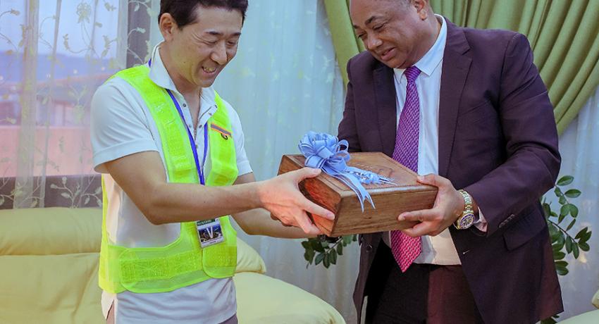 Une délégation japonaise en visite au Port de Toamasina